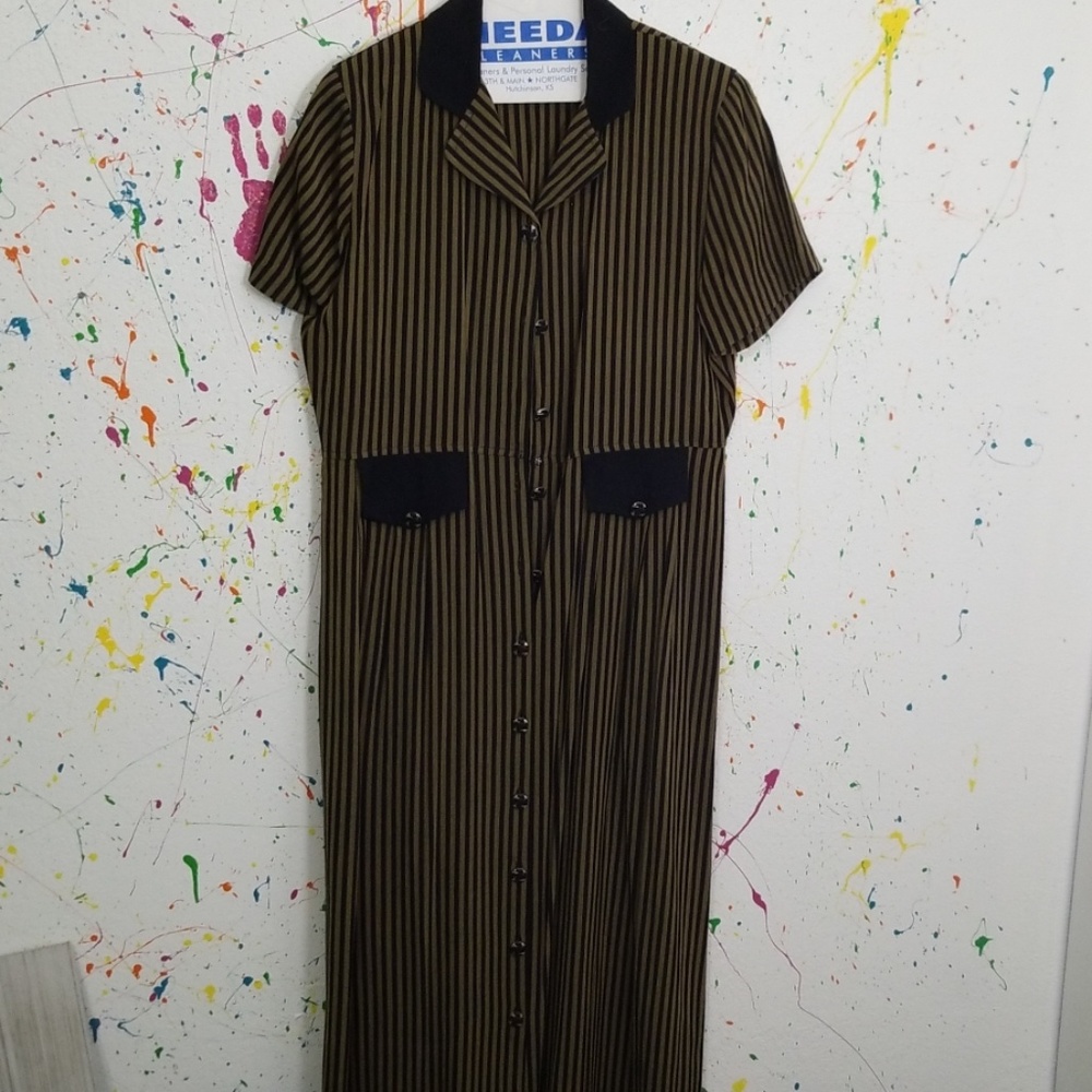 Women's long skirt button-down dress